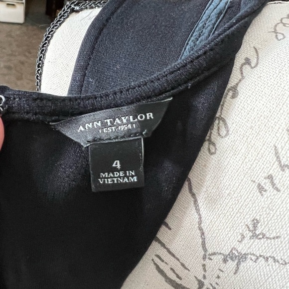 Ann Taylor ~Woman Size 4~ Solid Black Sheath Dress Sleeveless Unlined. - Picture 7 of 7